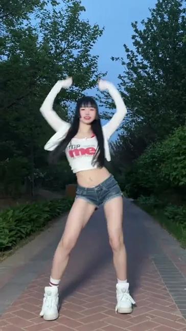 Cô gái Trung Quốc xinh đẹp đang nhảy múa 316 #shorts #tiktok #douyin #dance #beautiful
