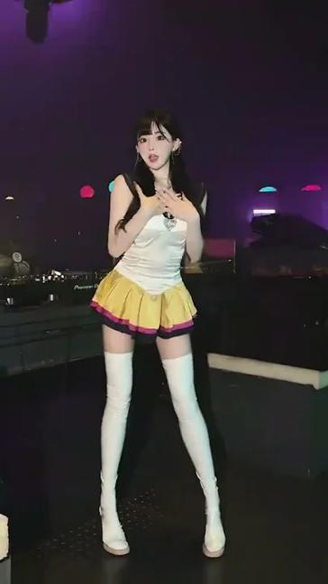 Cô gái Trung Quốc xinh đẹp đang nhảy múa 356 #shorts #tiktok #douyin #dance #beautiful #style