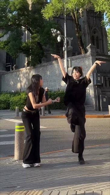 Cô gái Trung Quốc xinh đẹp đang nhảy múa 392 #shorts #tiktok #douyin #dance #beautiful